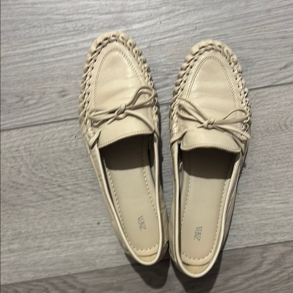 Zara Cream Moccasin Flats with Decorative Bow